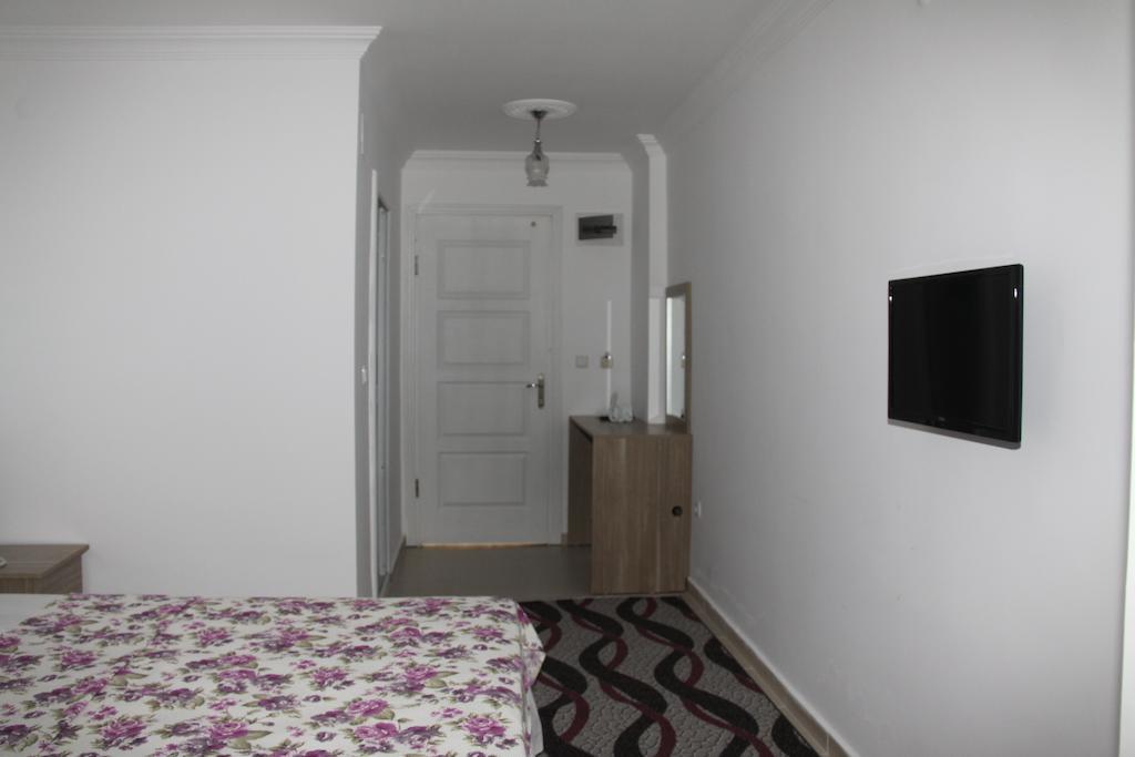 Demirci Hotel Antalya Bilik gambar