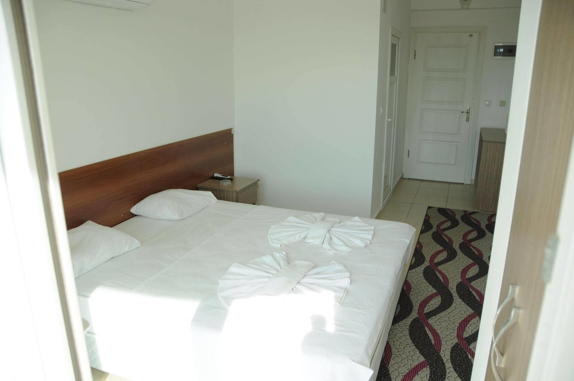 Demirci Hotel Antalya Luaran gambar
